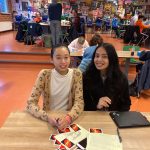 Manixia en Janice op de Kwalificatie meisjes B.